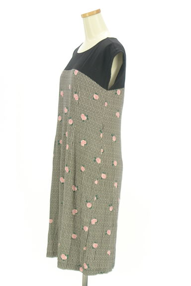 Laura Ashley（ローラアシュレイ）の古着「花柄膝丈ワンピース（ワンピース・チュニック）」大画像３へ