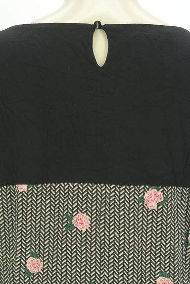 Laura Ashley（ローラアシュレイ）の古着「花柄膝丈ワンピース（ワンピース・チュニック）」大画像４へ