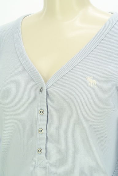 Abercrombie&Fitch（アバクロンビーアンドフィッチ）の古着「ワンポイントヘンリーネックニット（カットソー・プルオーバー）」大画像４へ