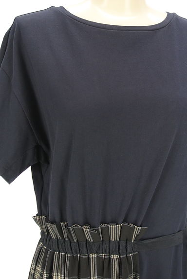 DoCLASSE（ドゥクラッセ）の古着「レイヤード風Tシャツロングワンピース（ワンピース・チュニック）」大画像４へ