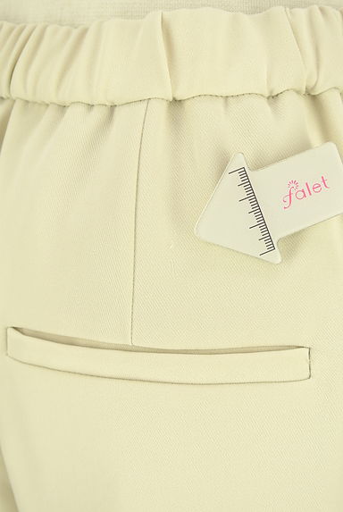 INDIVI（インディヴィ）の古着「ダブルタックテーパードパンツ（パンツ）」大画像５へ