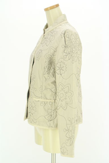 HIROKO KOSHINO（ヒロココシノ）の古着「HIROKO KOSHINO TRUNK 花刺繍ジャンパー（ブルゾン・スタジャン）」大画像３へ
