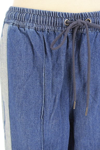 JEANASiS（ジーナシス）の古着「サイドラインデニムパンツ（デニムパンツ）」大画像４へ
