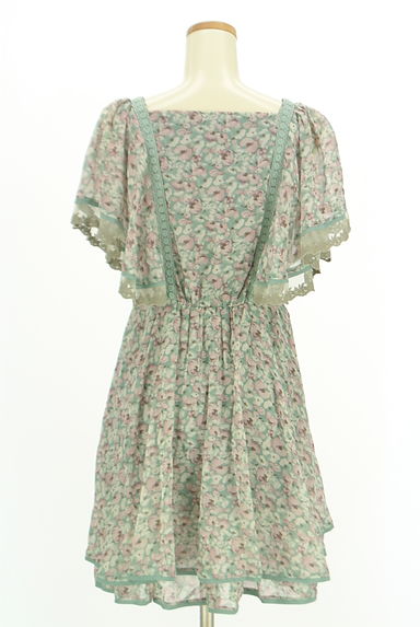 axes femme（アクシーズファム）の古着「花柄膝上シフォンワンピース（ワンピース・チュニック）」大画像２へ