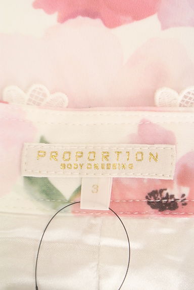 PROPORTION BODY DRESSING（プロポーションボディ ドレッシング）の古着「ウエストレース花柄膝丈スカート（スカート）」大画像６へ