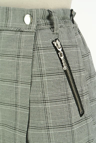 jouetie（ジュエティ）の古着「グレンチェック柄ラップショートパンツ（ショートパンツ・ハーフパンツ）」大画像４へ