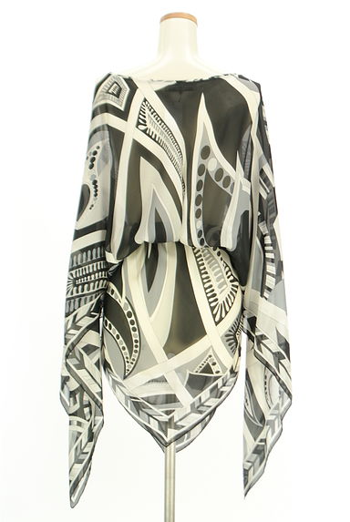 EMILIO PUCCI（エミリオプッチ）の古着「ドロストシアーブラウス（カットソー・プルオーバー）」大画像２へ
