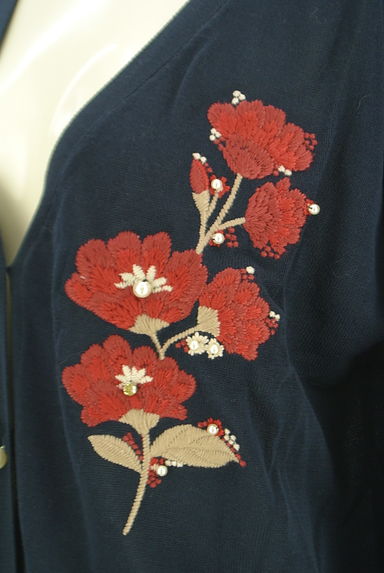 Couture Brooch（クチュールブローチ）の古着「花刺繍ニットカーディガン（カーディガン・ボレロ）」大画像４へ