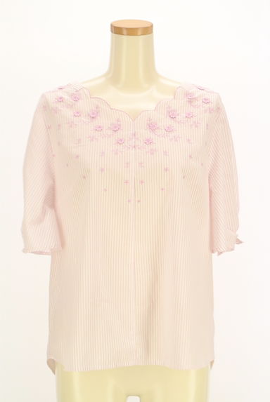 anySiS（エニィスィス）の古着「花刺繍入りスカラップカットソー（カットソー・プルオーバー）」大画像１へ