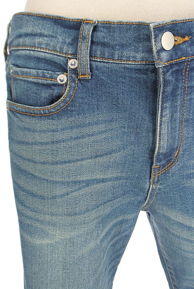 HUMAN WOMAN（ヒューマンウーマン）の古着「スキニーデニムパンツ（デニムパンツ）」大画像４へ