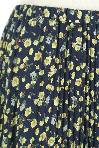 PLST（プラステ）の古着「小花柄プリーツシフォンスカート（ロングスカート・マキシスカート）」大画像４へ