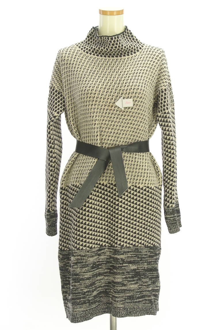 MAX MARA（マックスマーラ）の古着「商品番号：PR10327149」-大画像4
