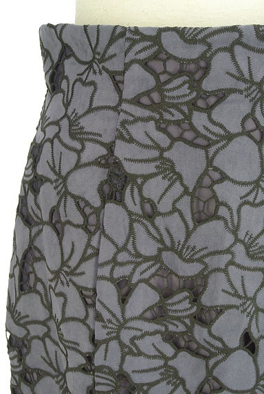 PROPORTION BODY DRESSING（プロポーションボディ ドレッシング）の古着「花刺繍スウェードロングスカート（ロングスカート・マキシスカート）」大画像４へ