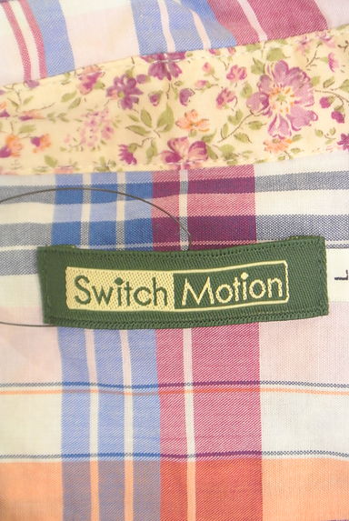 Crocodile（クロコダイル）の古着「Switch Motion 袖内側フラワー切替７分袖チェック柄シャツ（カジュアルシャツ）」大画像６へ