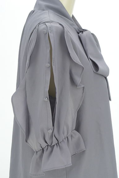PROPORTION BODY DRESSING（プロポーションボディ ドレッシング）の古着「フリルパフスリーブボウタイブラウス（ブラウス）」大画像５へ