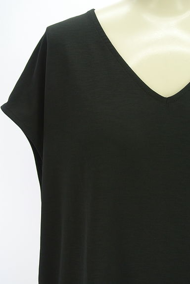 AZUL BY MOUSSY（アズールバイマウジー）の古着「Vネックノースリカットソー（カットソー・プルオーバー）」大画像５へ