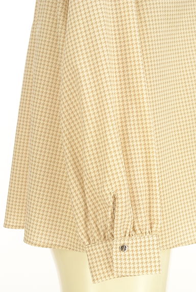 YECCA VECCA（イェッカヴェッカ）の古着「千鳥格子柄ノーカラーブラウス（ブラウス）」大画像５へ