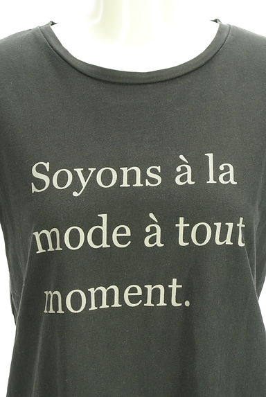YECCA VECCA（イェッカヴェッカ）の古着「半袖ロゴプリントTシャツ（Ｔシャツ）」大画像４へ