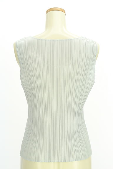 PLEATS PLEASE（プリーツプリーズ）の古着「プリーツ光沢ノースリトップス（カットソー・プルオーバー）」大画像２へ
