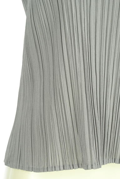 PLEATS PLEASE（プリーツプリーズ）の古着「光沢プリーツトップス（カットソー・プルオーバー）」大画像５へ