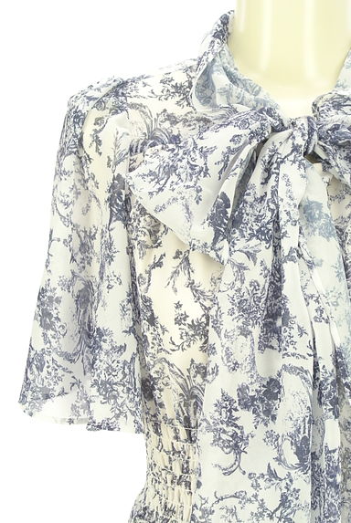 PROPORTION BODY DRESSING（プロポーションボディ ドレッシング）の古着「ボウタイ付き花柄シフォンワンピース（ワンピース・チュニック）」大画像４へ