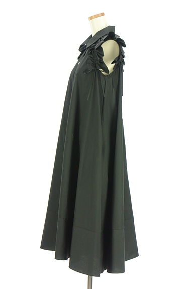 Re.Verofonna（ヴェロフォンナ）の古着「ギャザーフリルノースリロングワンピース（ワンピース・チュニック）」大画像３へ