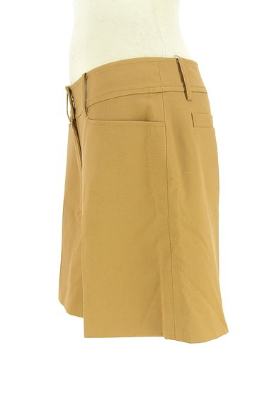 NATURAL BEAUTY BASIC（ナチュラルビューティベーシック）の古着「センタープレス入りショートパンツ（ショートパンツ・ハーフパンツ）」大画像３へ