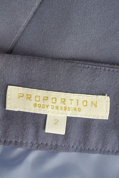 PROPORTION BODY DRESSING（プロポーションボディ ドレッシング）の古着「ベルト付きフェイクスウェード膝丈スカート（スカート）」大画像６へ