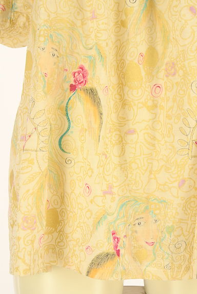 TSUMORI CHISATO（ツモリチサト）の古着「メッシュネックプリントトップス（カットソー・プルオーバー）」大画像５へ