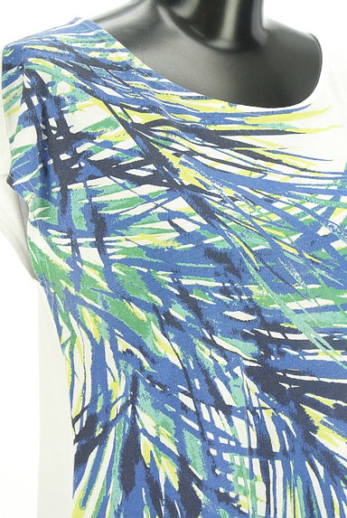 Stola.（ストラ）の古着「ヤシの葉プリントノースリカットソー（Ｔシャツ）」大画像４へ