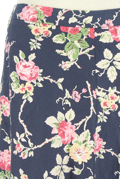 Laura Ashley（ローラアシュレイ）の古着「Laura Ashley archive 花柄ロングスカート（ロングスカート・マキシスカート）」大画像４へ