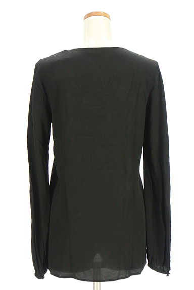 EMILIO PUCCI（エミリオプッチ）の古着「プッチ柄シルクカットソー（カットソー・プルオーバー）」大画像２へ