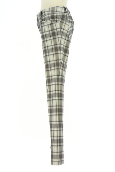 la.f...（ラエフ）の古着「チェック柄ストレッチスリムパンツ（パンツ）」大画像３へ