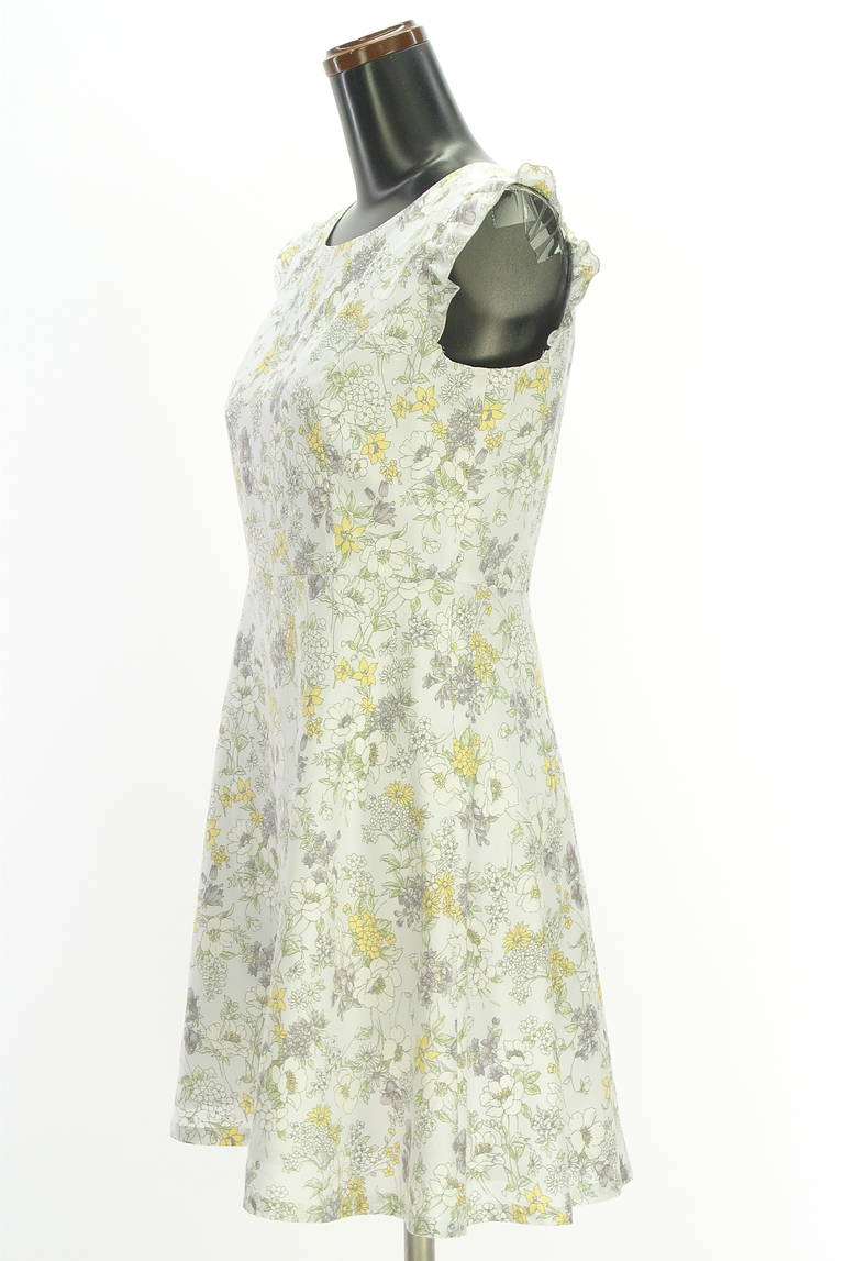 BE RADIANCE（ビーラディエンス）の古着「商品番号：PR10330466」-大画像3