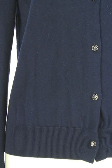 Couture Brooch（クチュールブローチ）の古着「花形ボタンニットカーディガン（カーディガン・ボレロ）」大画像５へ