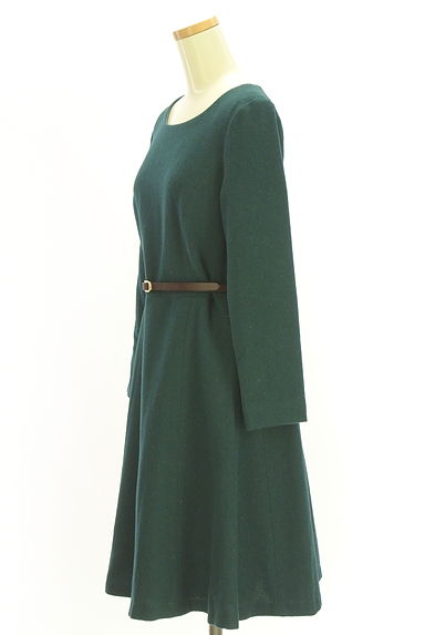 NATURAL BEAUTY BASIC（ナチュラルビューティベーシック）の古着「エコレザーベルト付きラメ混ワンピース（ワンピース・チュニック）」大画像３へ