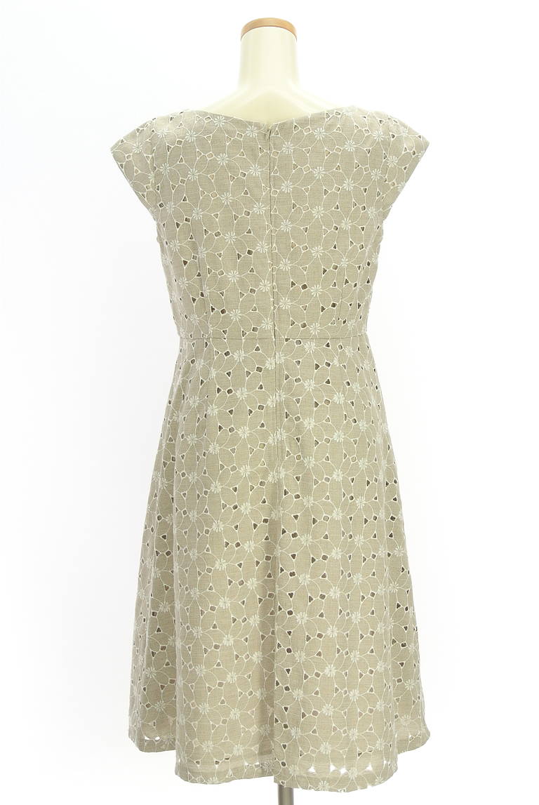 NATURAL BEAUTY BASIC（ナチュラルビューティベーシック）の古着「商品番号：PR10330647」-大画像2