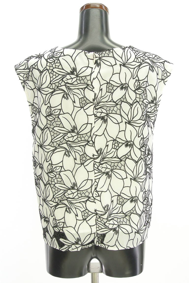 YECCA VECCA（イェッカヴェッカ）の古着「商品番号：PR10330707」-大画像2