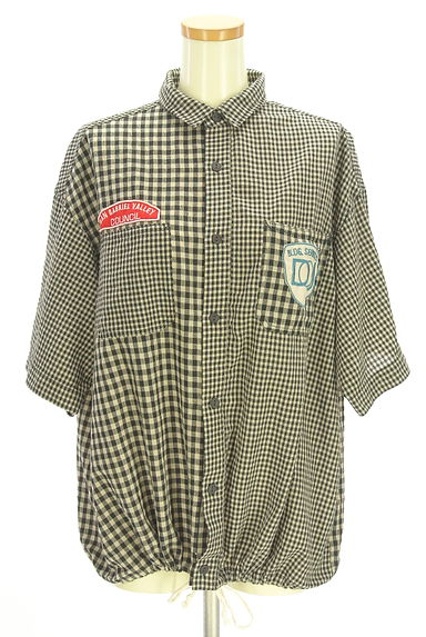 CUBE SUGAR（キューブシュガー）の古着「ドロストヘムワッペンシャツ（カジュアルシャツ）」大画像１へ