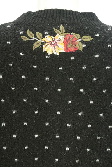 Lily Brown（リリーブラウン）の古着「花刺繍ショートニットカーディガン（カーディガン・ボレロ）」大画像５へ
