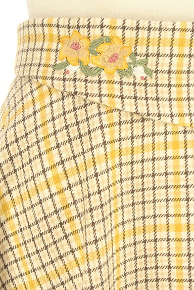 LAISSE PASSE（レッセパッセ）の古着「刺しゅう入りベルト付き膝丈スカート（スカート）」大画像４へ