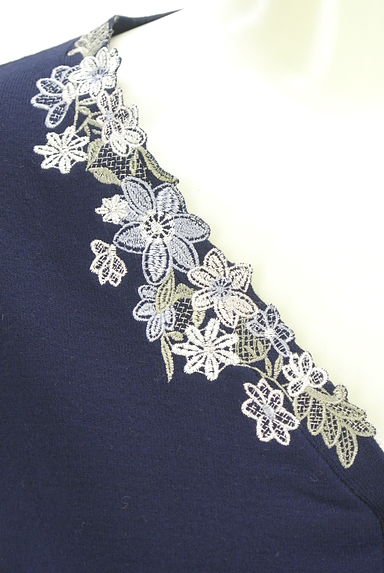 LAISSE PASSE（レッセパッセ）の古着「花刺繍ニットカーディガン（カーディガン・ボレロ）」大画像４へ