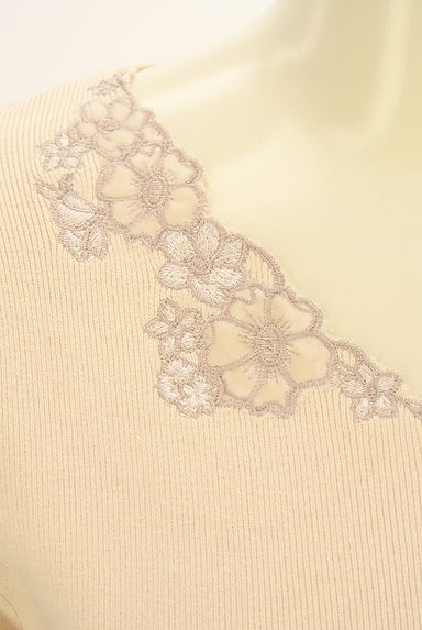 LAISSE PASSE（レッセパッセ）の古着「パフスリーブ花刺繍ニット（ニット）」大画像４へ