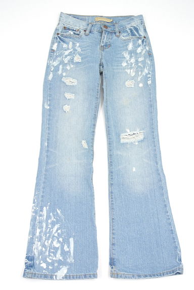Abercrombie&Fitch（アバクロンビーアンドフィッチ）の古着「ペイント&ダメージフレアデニム（デニムパンツ）」大画像１へ