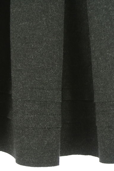UNTITLED（アンタイトル）の古着「膝丈ティアードウールスカート（スカート）」大画像５へ