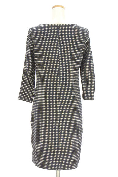Laura Ashley（ローラアシュレイ）の古着「膝上丈ニットワンピース（ワンピース・チュニック）」大画像２へ