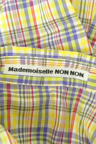 Mademoiselle NON NON（マドモアゼルノンノン）の古着「9分袖チェックシャツ（カジュアルシャツ）」大画像６へ