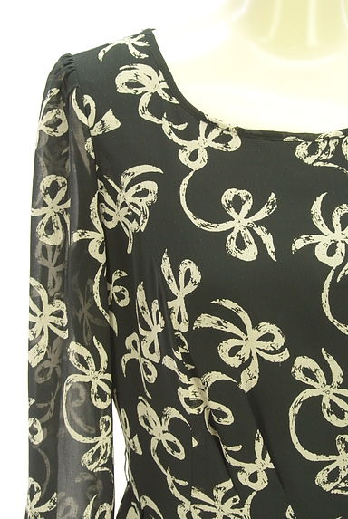 Debut de Fiore by LAISSE PASSE（デビュー・ド・フィオレ）の古着「リボン柄シフォンワンピース（ワンピース・チュニック）」大画像４へ