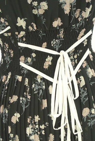 Snidel（スナイデル）の古着「ノースリ花柄シフォンワンピース（ワンピース・チュニック）」大画像５へ