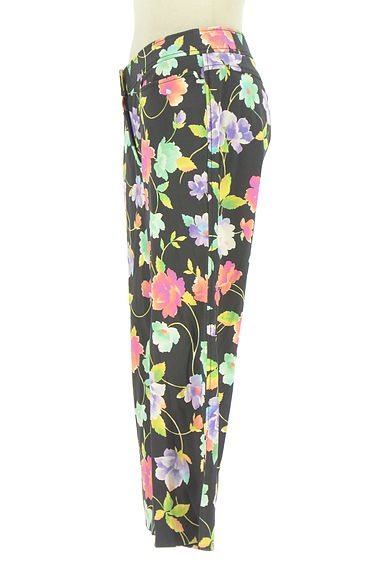 伊太利屋（イタリヤ）の古着「花柄ストレッチクロップドパンツ（パンツ）」大画像３へ